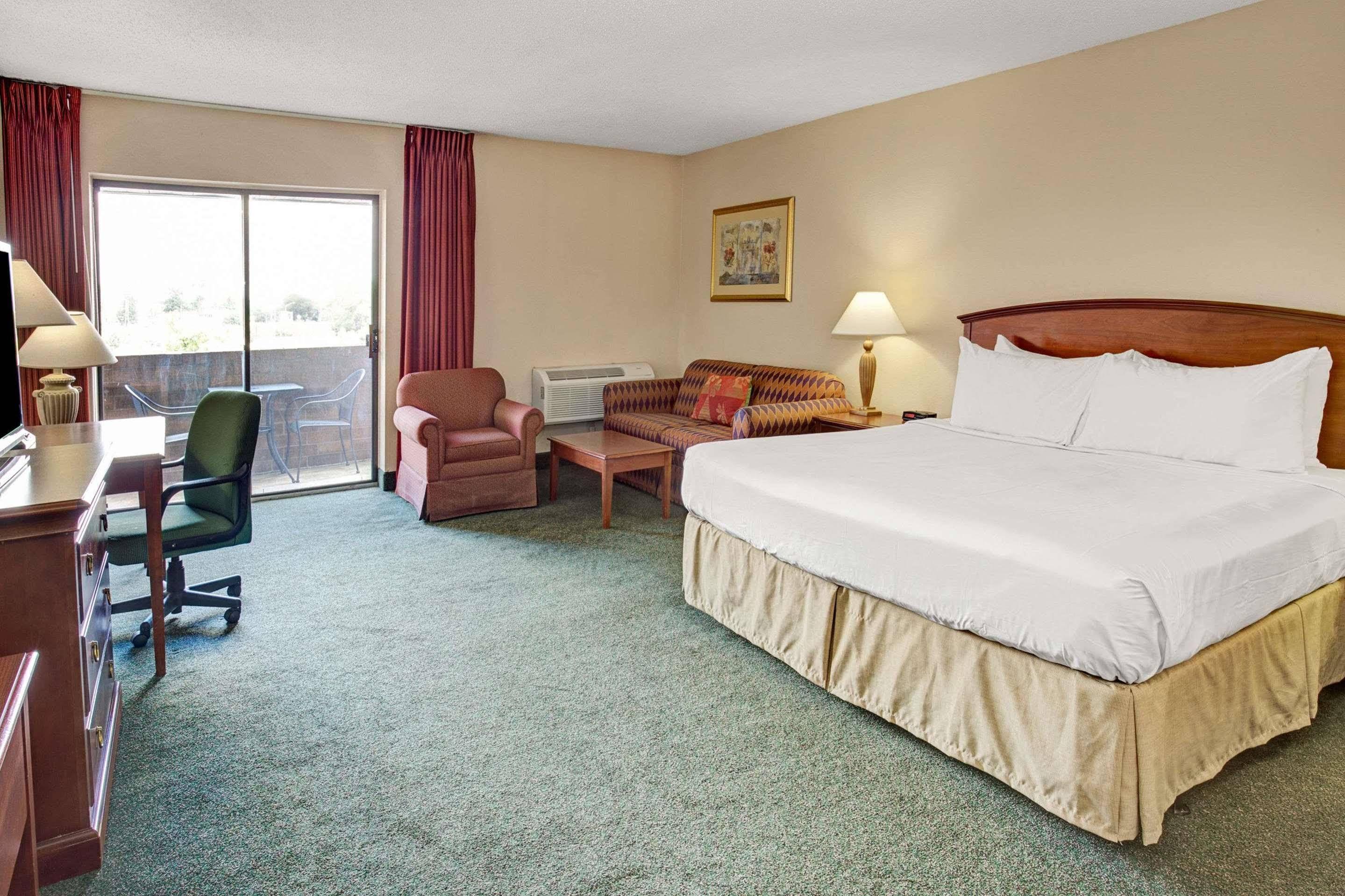 Holiday Inn Indianapolis - Airport Area N By Ihg Εξωτερικό φωτογραφία