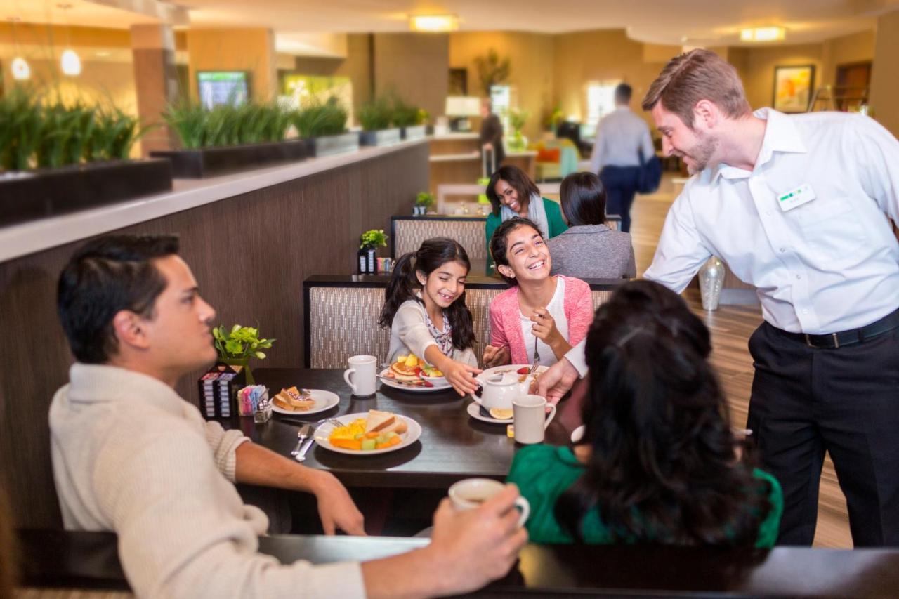 Holiday Inn Indianapolis - Airport Area N By Ihg Εξωτερικό φωτογραφία