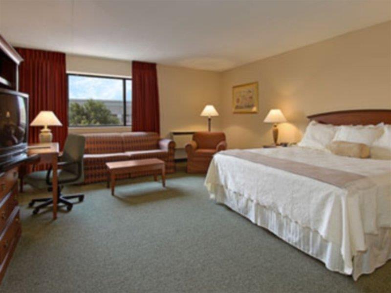 Holiday Inn Indianapolis - Airport Area N By Ihg Εξωτερικό φωτογραφία